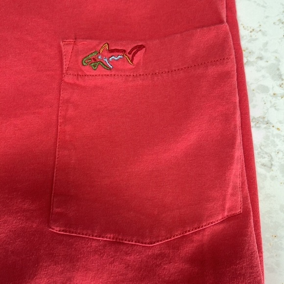 Greg Norman Men's Coral/Red Pocket T-shirt XL - Picture 3 of 3